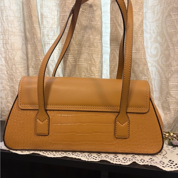 Michael Kors Tan Leather Handbag - Picture 5 of 8